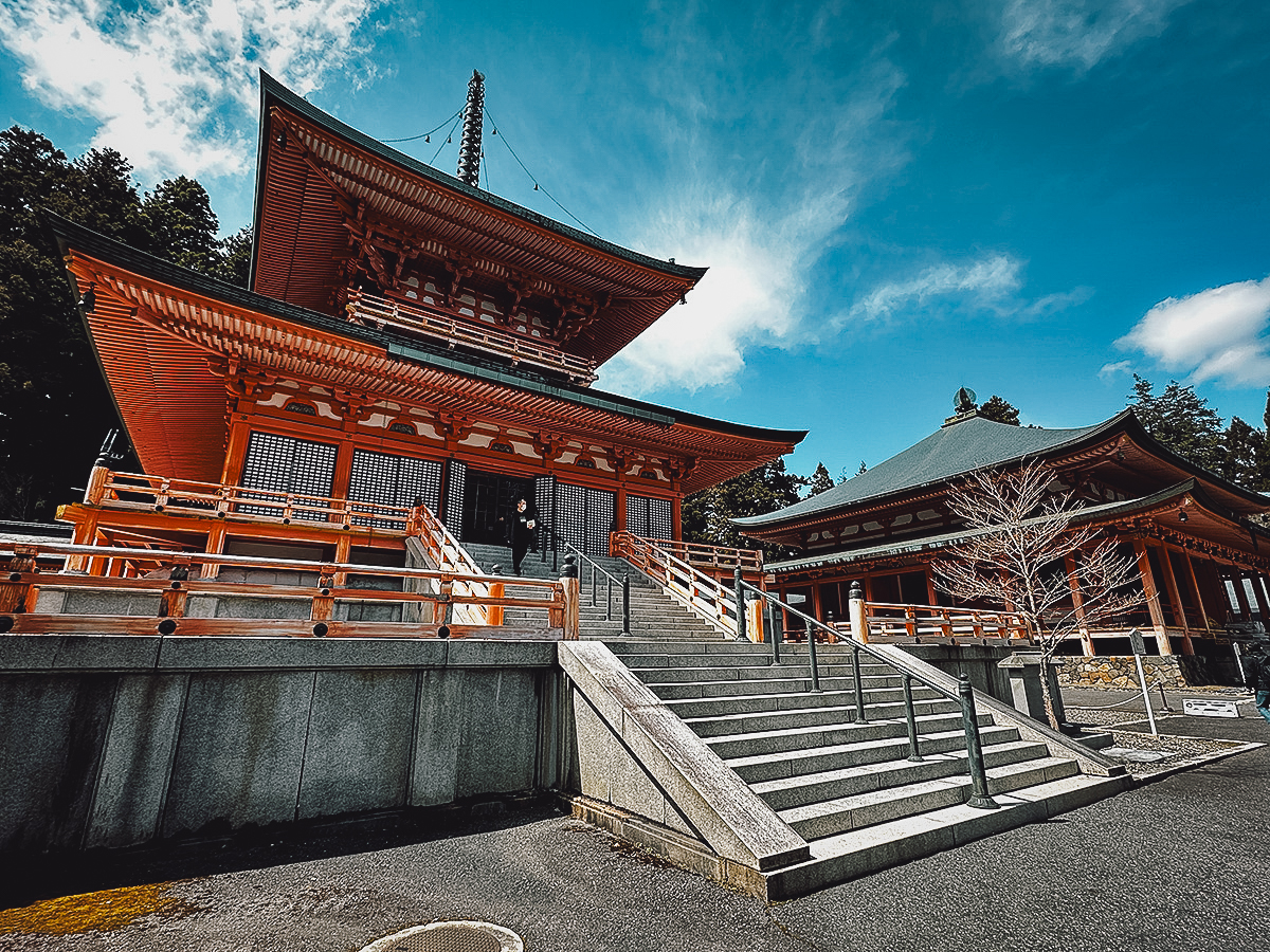 Lake Biwa Travel Guide Enryaku-ji Temple