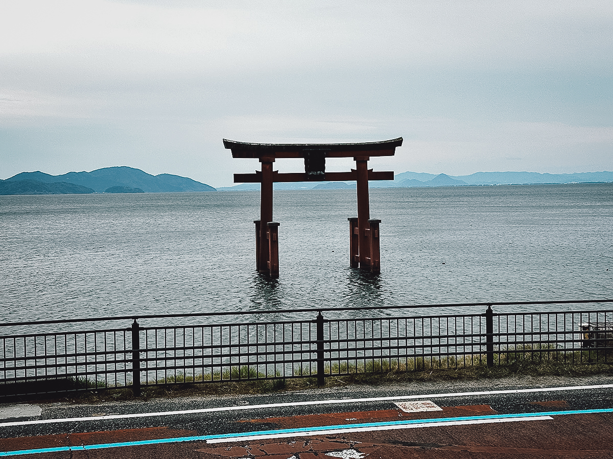 Lake Biwa Travel Guide Shirahige Shrine
