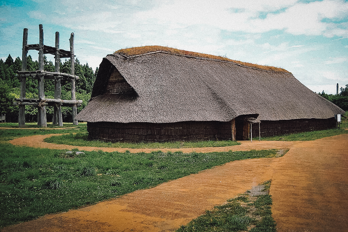 Reconstructed house at the Sannai-Maruyama Site