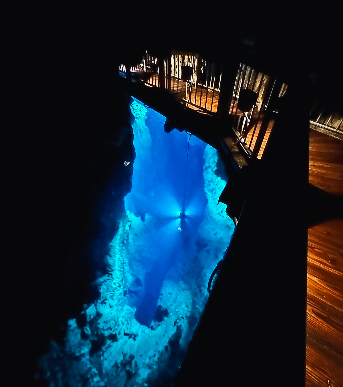 Walkway over the underground lake