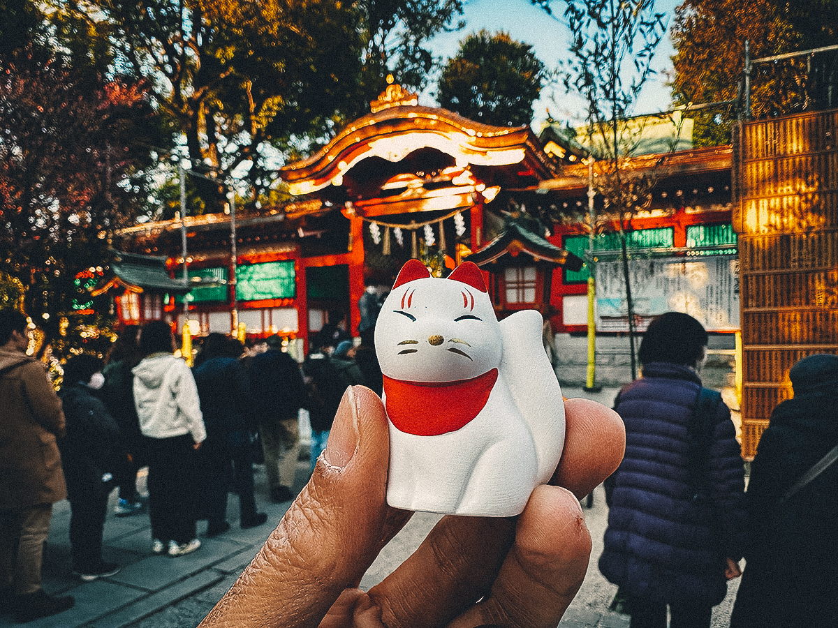 Fox figurine at Mabashi Inari Shrine